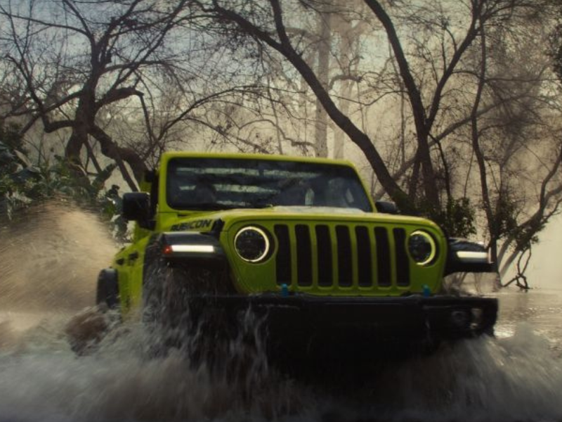 A marca Jeep® eletrifica o maior evento desportivo dos Estados Unidos da América