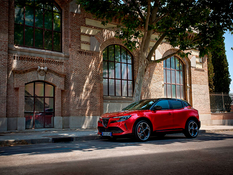 Alfa Romeo Junior MY26: Encomendas abertas para o novo compacto premium